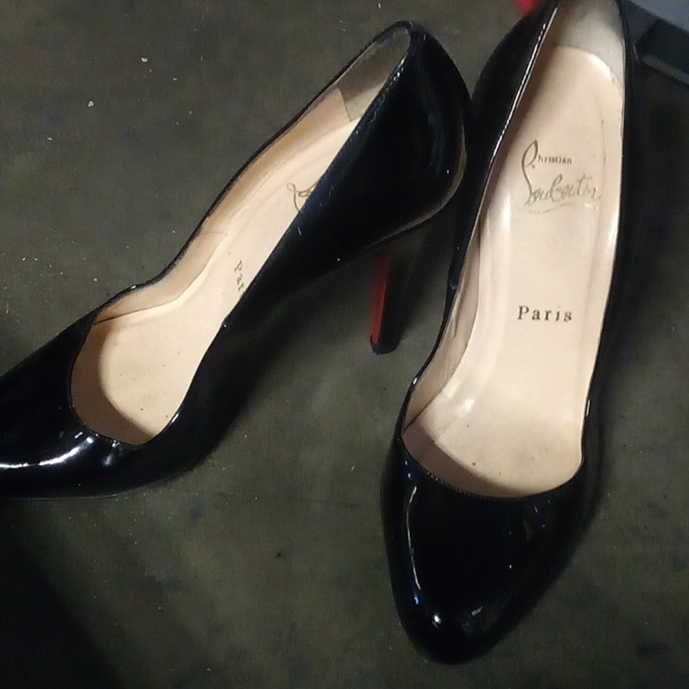 Christian Louboutin Red-bottom pumps